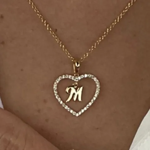 Collar iniciales